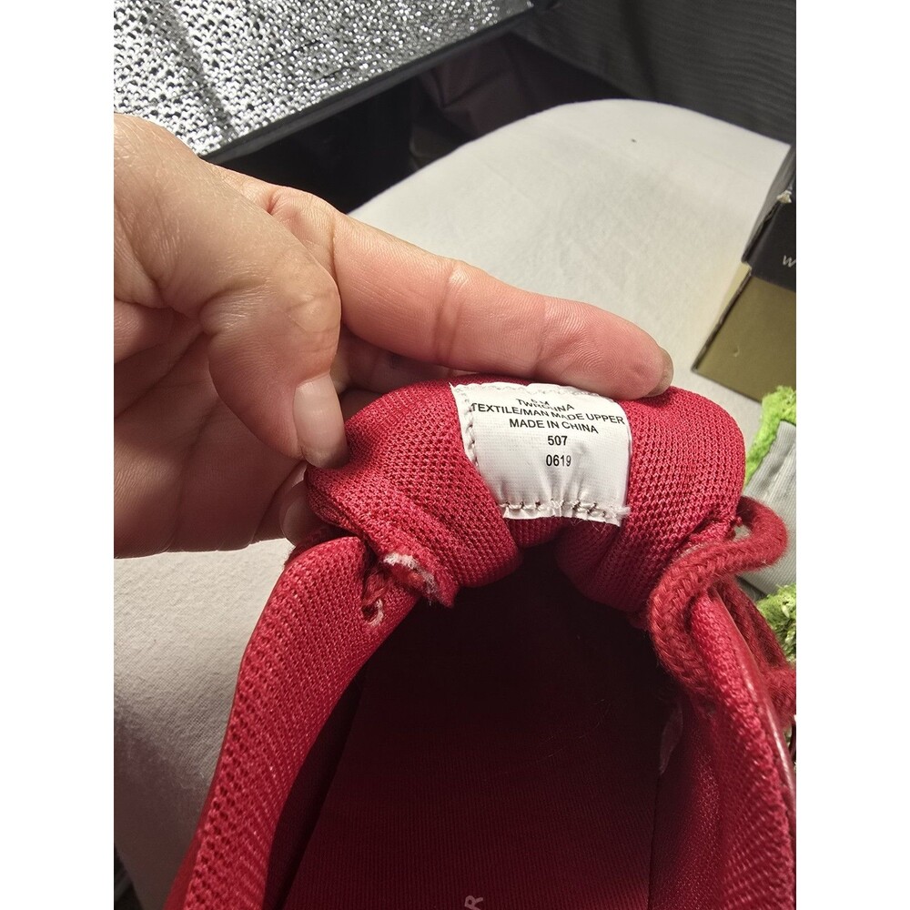 TOMMY HILFIGER RHENA RED WOMENS SNEAKER TWRHENA RED Sz 6 - Picture 12 of 15